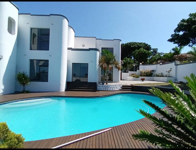 6 BEDROOM FREEHOLD FOR SALE IN LA LUCIA